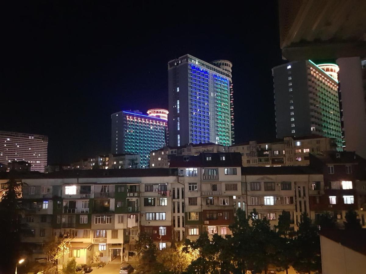 Sunny Mood Batumi Apartamento Exterior foto